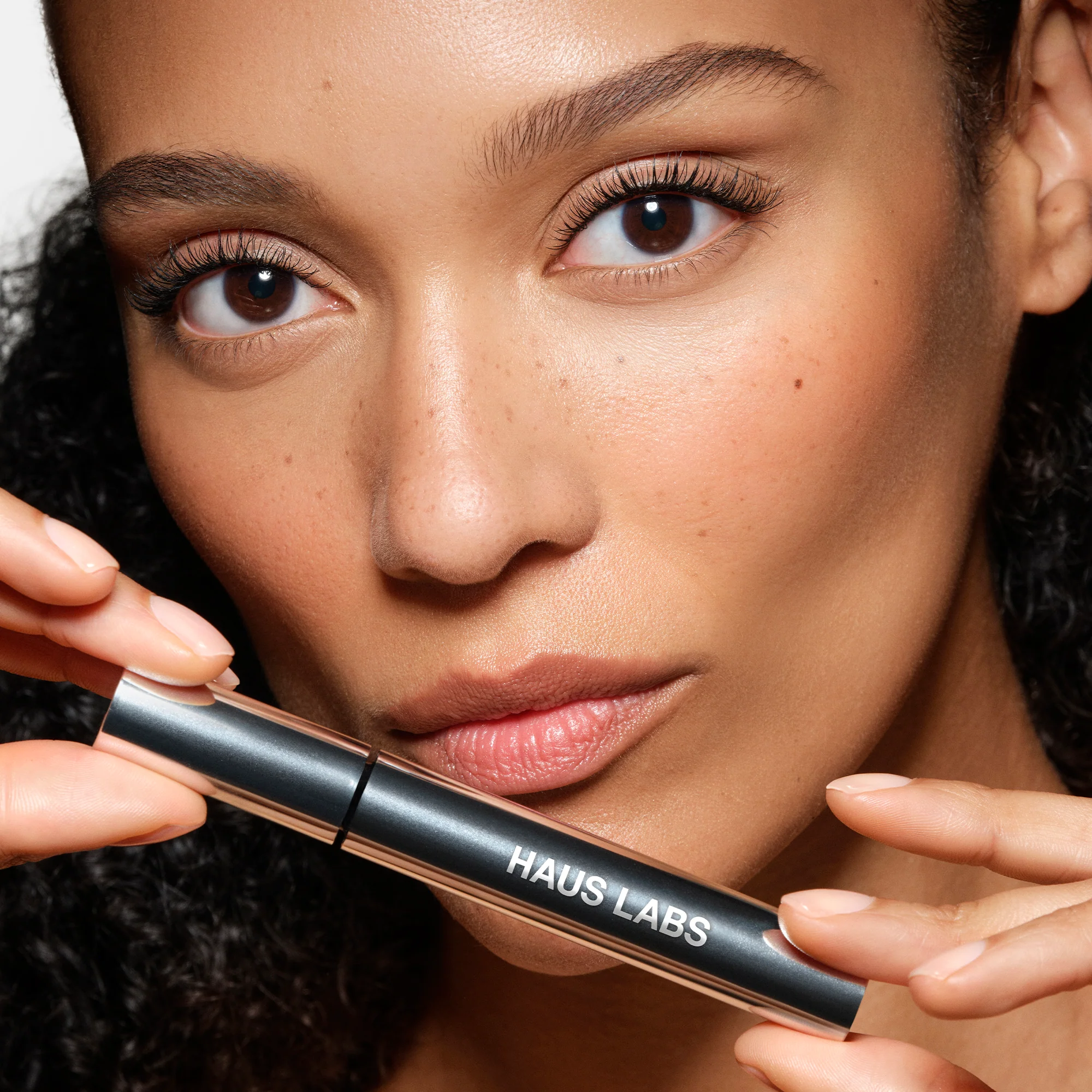 B Structural Volumizing + Lengthening Mascara - Image 6