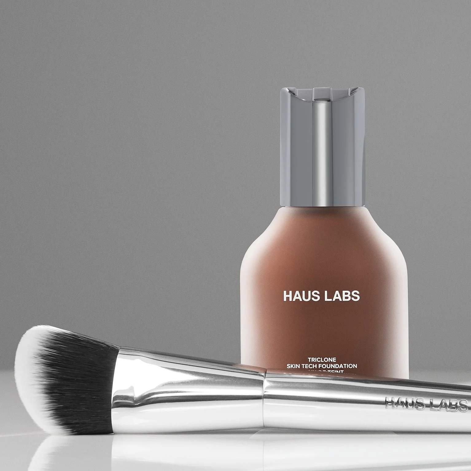 Foundation Brush - Image 3