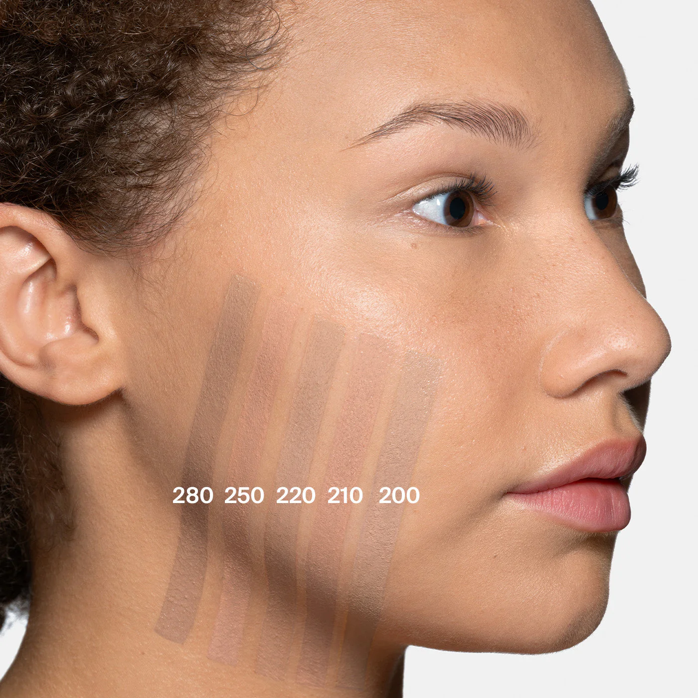 Triclone™ Skin Tech Foundation Discovery Set - Image 11